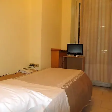 Aurora Hotel