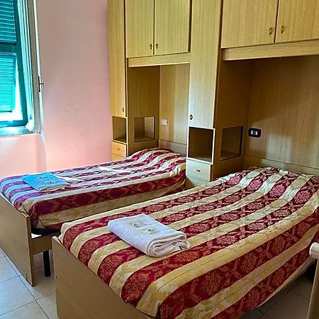 Hotel Aurora *